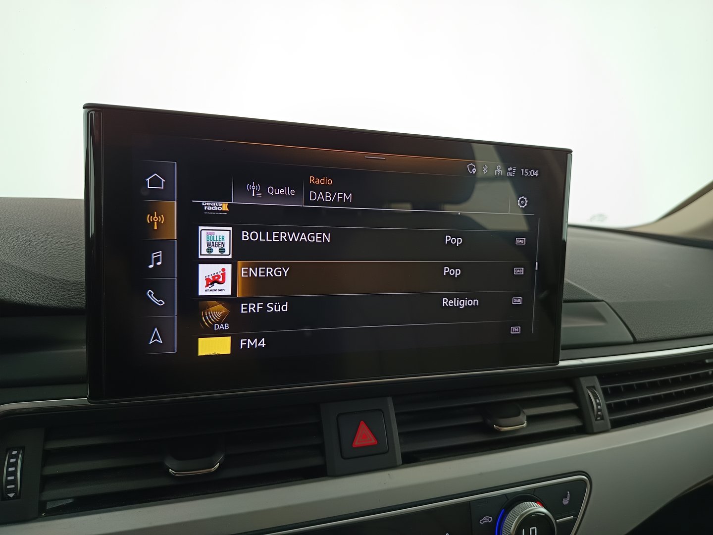 Audi A4 Avant 30 TDI | Bild 19 von 34