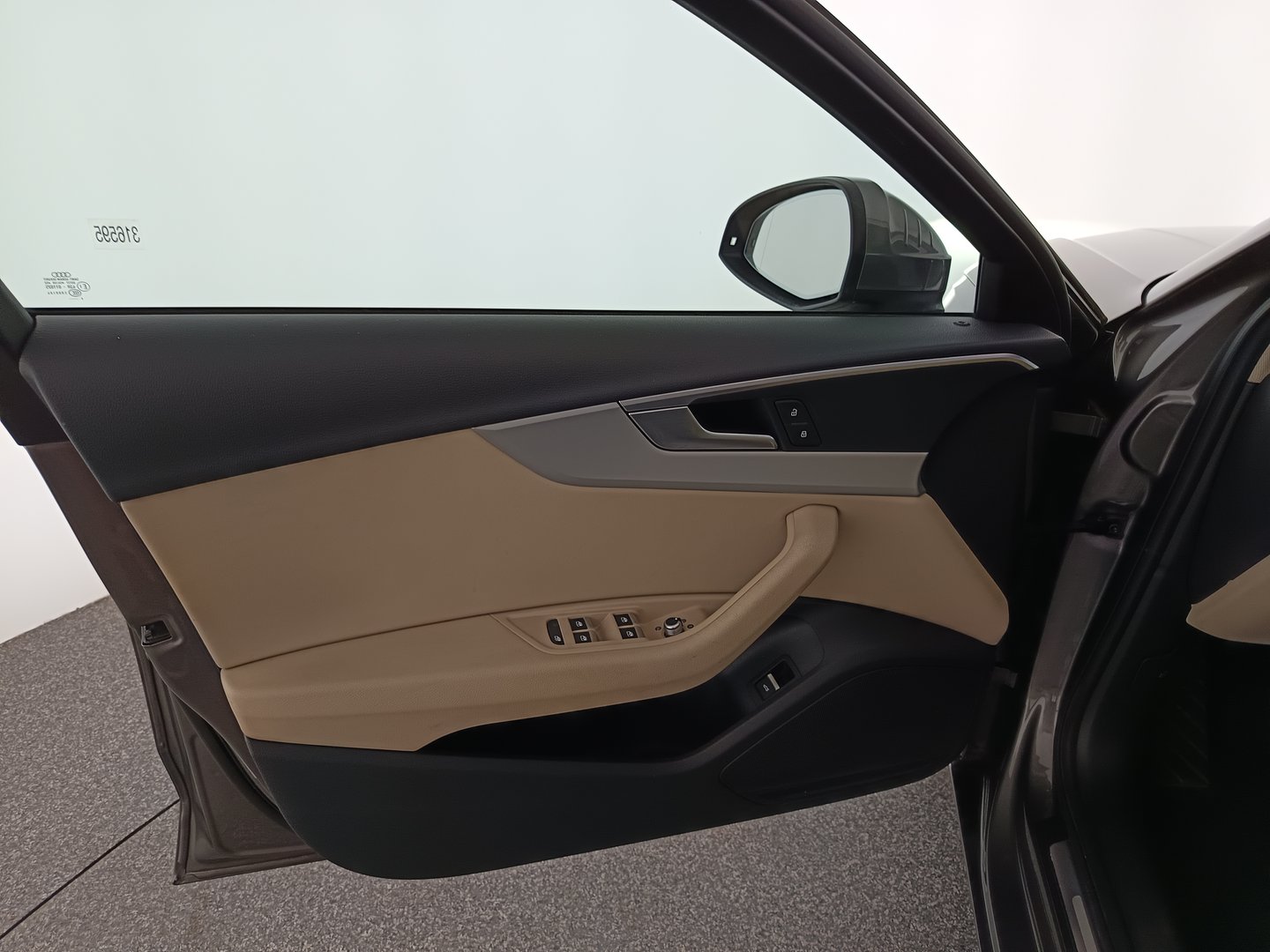 Audi A4 Avant 30 TDI | Bild 10 von 34