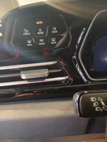VW Caddy Style Maxi TDI 4MOTION in Deepblack Perleffekt