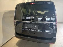 VW Caddy Style Maxi TDI 4MOTION in Deepblack Perleffekt