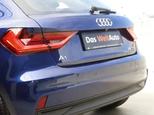 Thumbnail-Foto von Fahrzeug