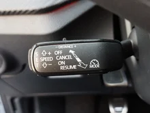 Škoda Kamiq Monte Carlo TSI in Moon-Weiß Metallic