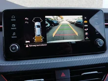 Škoda Kamiq Monte Carlo TSI in Moon-Weiß Metallic