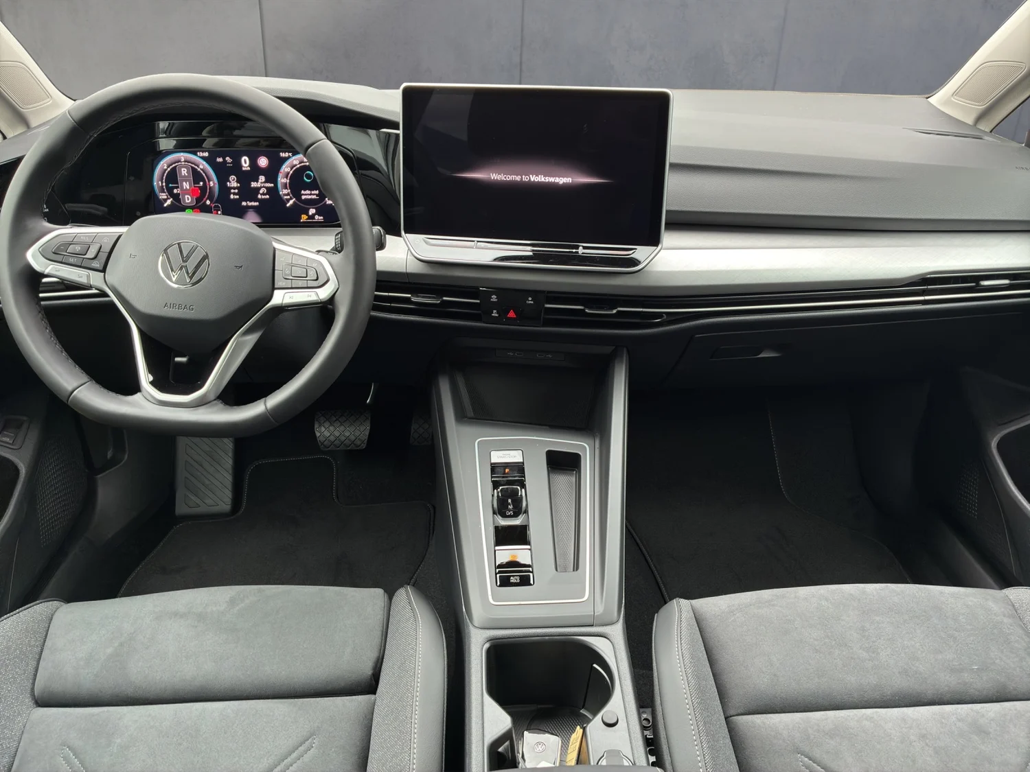 Bild eines VW Golf Variant Business TDI DSG