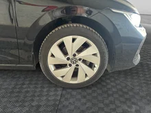 VW Golf Variant Life mHeV DSG in Grenadillschwarz Metallic