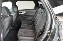 Audi Q7 55 TFSI e quattro S line in daytonagrau perleffekt