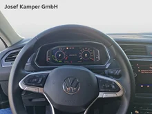 VW Tiguan Elegance eHybrid DSG in Delfingrau Metallic