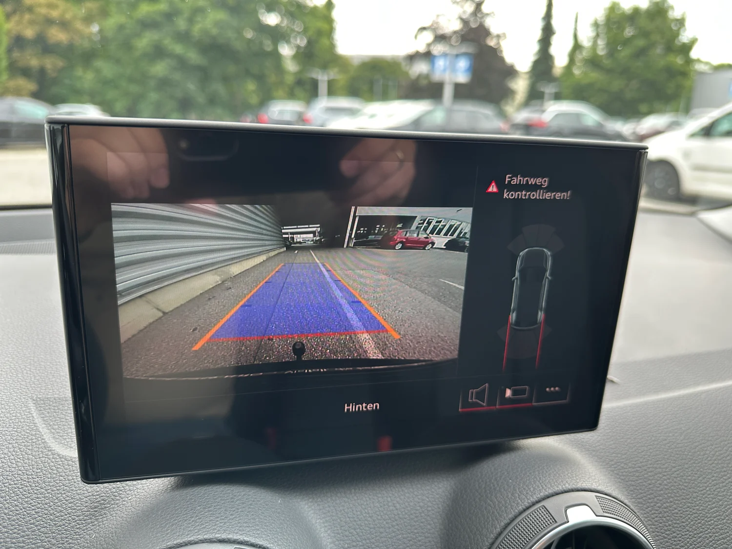 Bild eines Audi Q2 30 TFSI admired