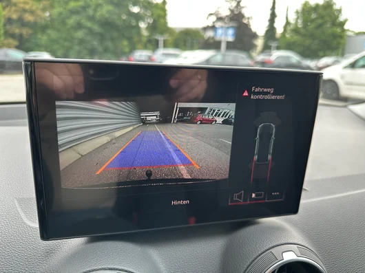 Bild eines Audi Q2 30 TFSI admired