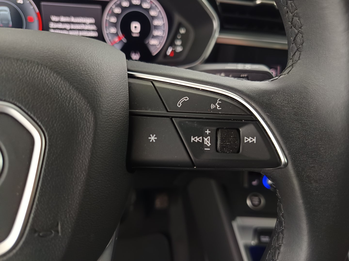 Audi Q3 Sportback 35 TDI S line exterieur | Bild 18 von 37