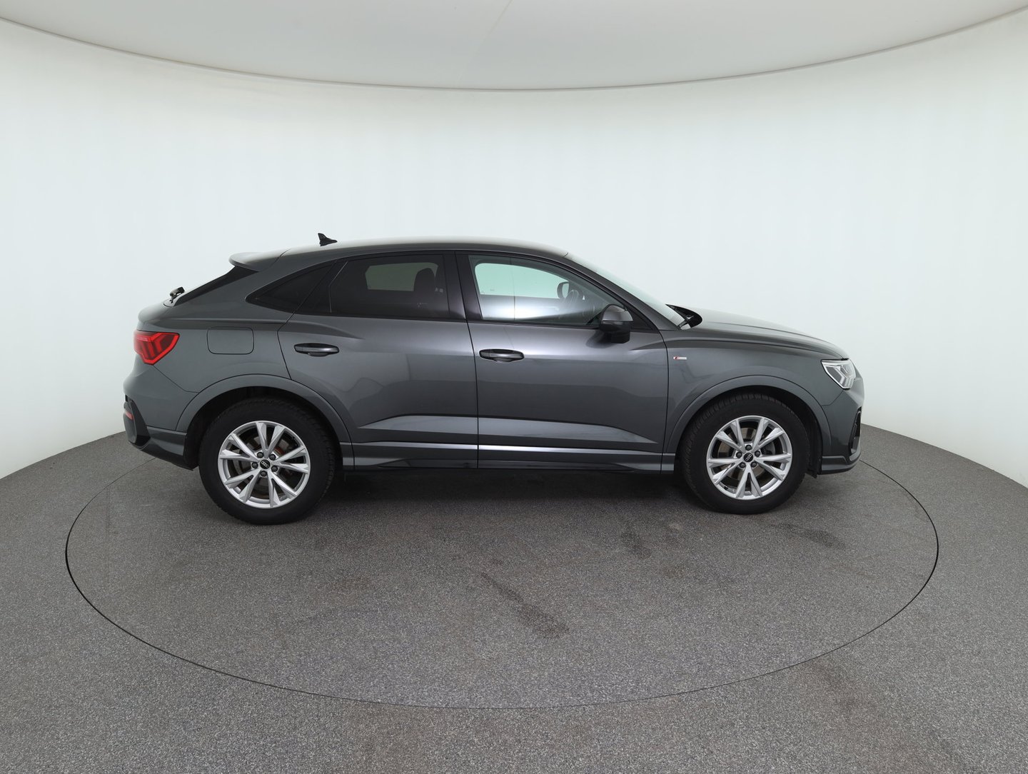 Audi Q3 Sportback 35 TDI S line exterieur | Bild 4 von 37