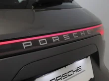 Porsche Cayenne E-Hybrid III in quarzitgraumetallic