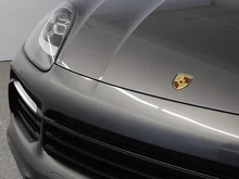 Porsche Cayenne E-Hybrid III in quarzitgraumetallic