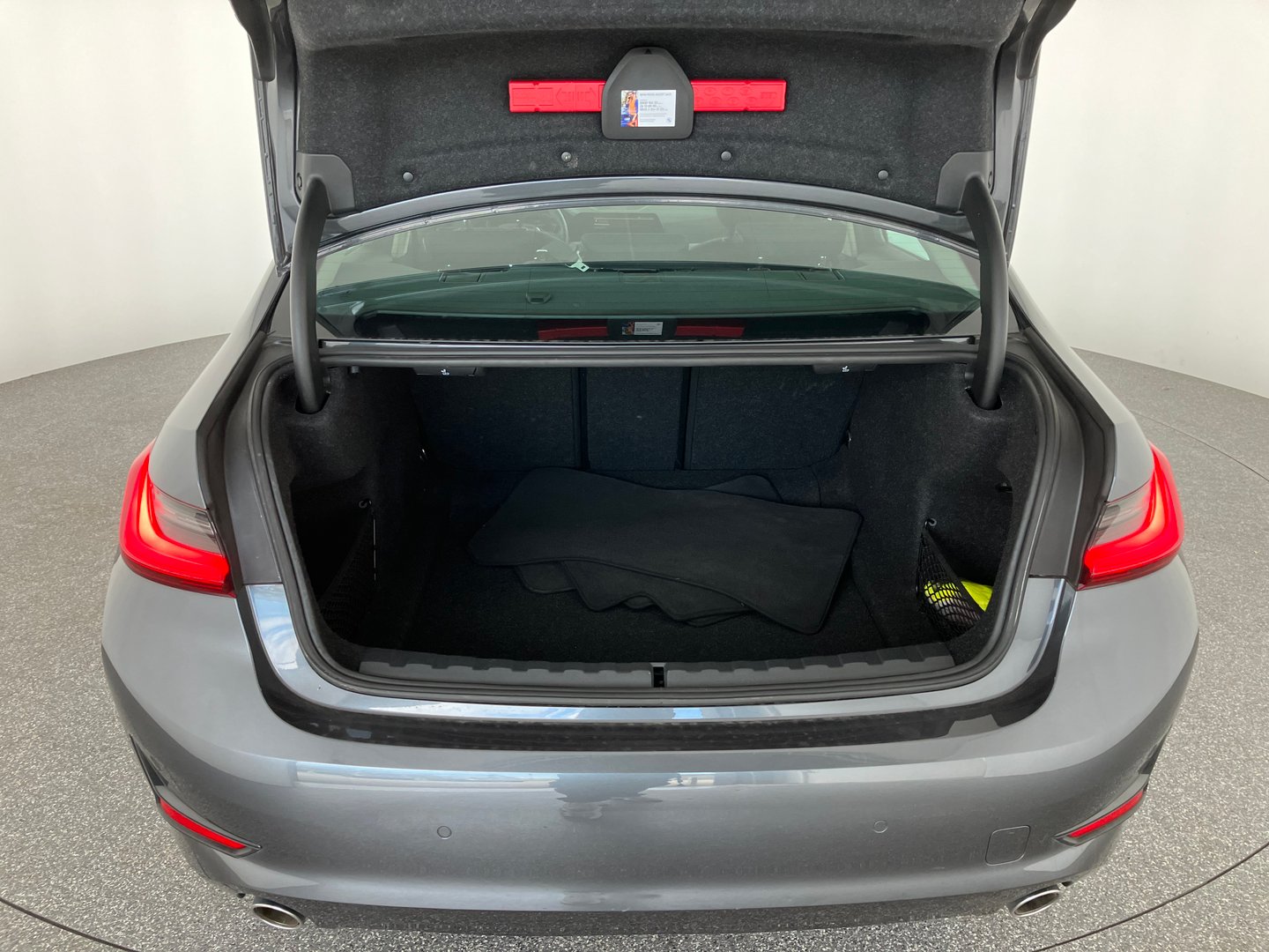 BMW 316d 48 V Aut. | Bild 14 von 16