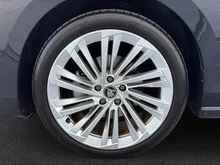 Škoda Superb L&K TDI DSG in Ebony-Schwarz Metallic