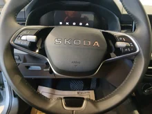 Škoda Kamiq Essence TSI DSG in Smokey Diamond-Silber Metallic