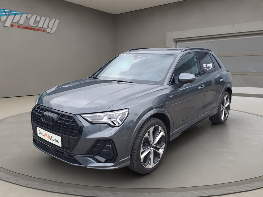 Audi Q3 35 TDI admired