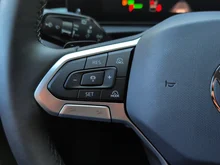 VW T-Roc Life eTSI DSG in Wolf Grey