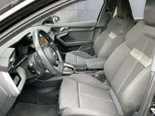 Audi A3 Sportback 35 TDI in brillantschwarz