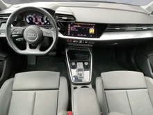 Audi A3 Sportback 35 TDI in brillantschwarz