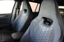 VW Tiguan Sport eHybrid DSG 150 kW in Grenadillschwarz Metallic