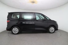 VW Multivan eHybrid 180 kW 4MOTION in Deepblack Perleffekt