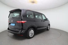 VW Multivan eHybrid 180 kW 4MOTION in Deepblack Perleffekt