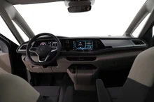 VW Multivan eHybrid 180 kW 4MOTION in Deepblack Perleffekt