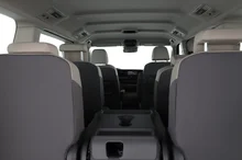 VW Multivan eHybrid 180 kW 4MOTION in Deepblack Perleffekt
