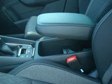 Škoda Karoq Selection TSI in Graphit-Grau Metallic