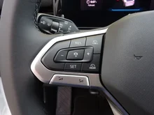 VW T-Roc Style eTSI DSG in Pure White Dach Black Uni