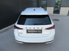 Škoda Octavia Combi Sportline TDI DSG in Moon-Weiß Metallic
