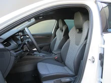 Škoda Octavia Combi Sportline TDI DSG in Moon-Weiß Metallic