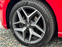 SEAT Ibiza Xcellence TDI in Emotion-Rot