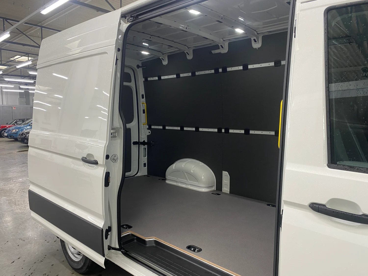 Bild eines VW Crafter 35 Kastenwagen L3H3 TDI