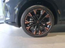 CUPRA Formentor 1.5 e-TSI 150 PS DSG in Magnet-Grau Metallic