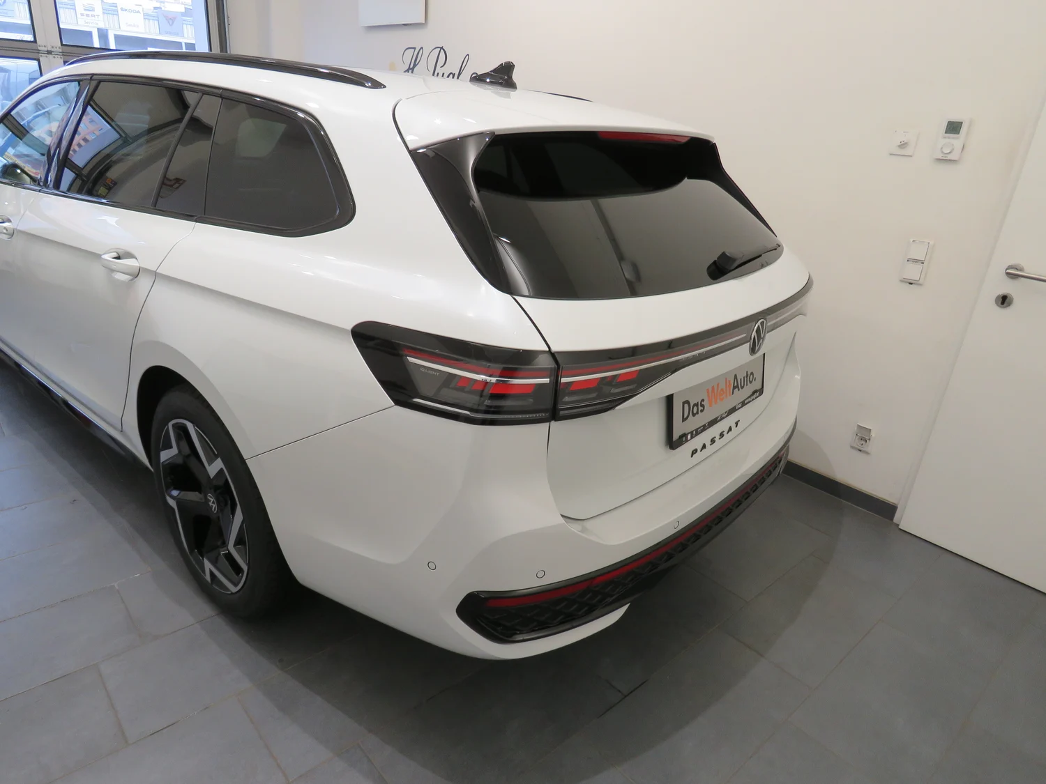 Bild eines Passat Variant R-Line TDI 4MOTION DSG