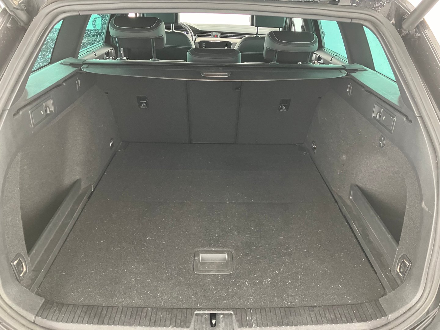 VW Passat Variant Elegance TDI DSG | Bild 12 von 15