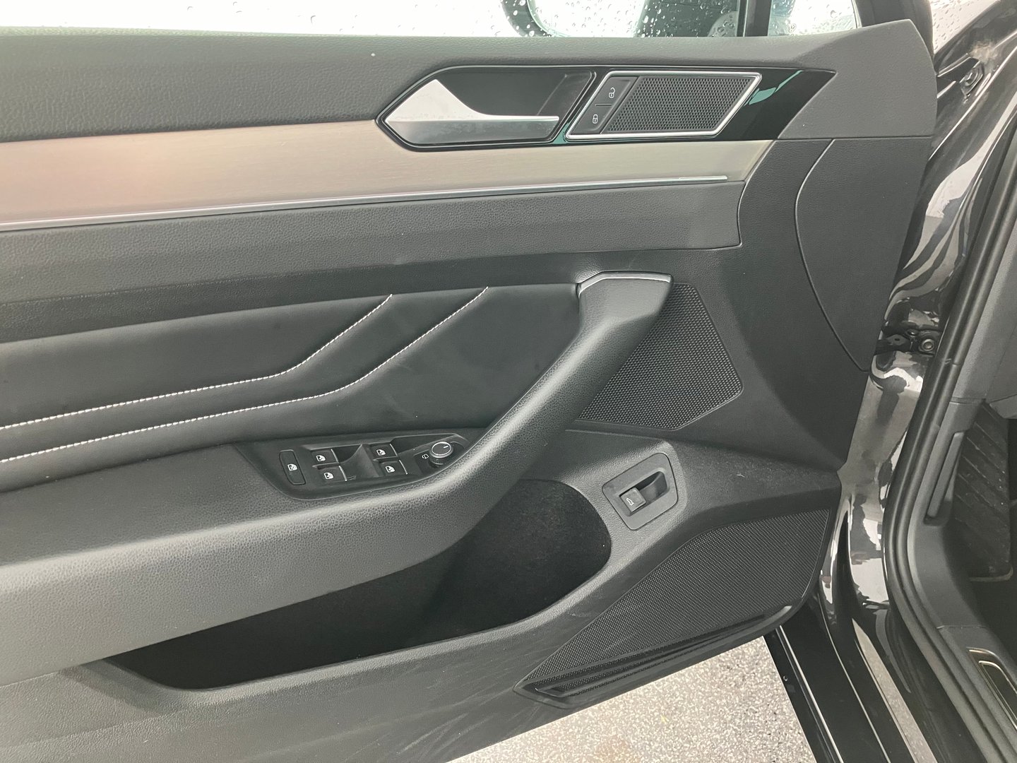 VW Passat Variant Elegance TDI DSG | Bild 4 von 15
