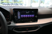 SEAT Arona Reference Edition 1.0 TSI in Nacht-Schwarz Metallic