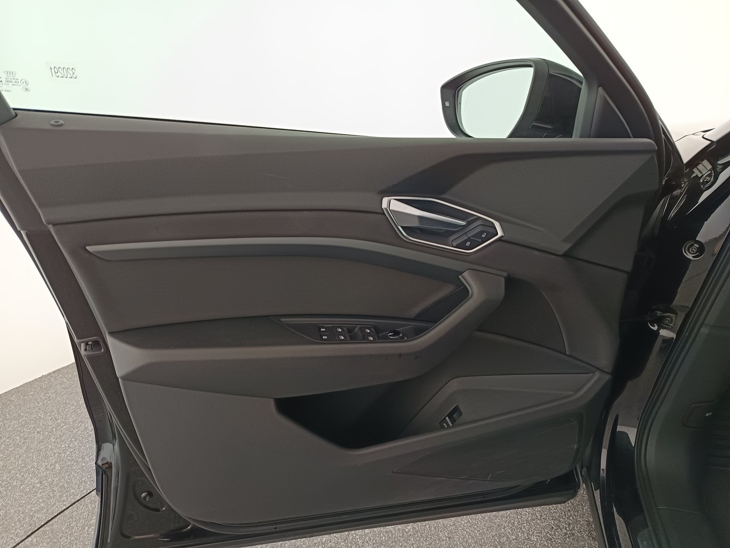 Audi e-tron 55 quattro 300 kW Business | Bild 10 von 32