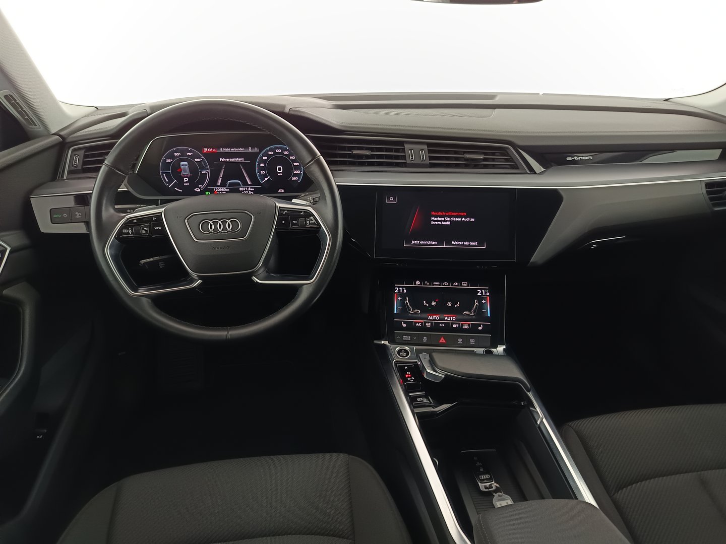 Audi e-tron 55 quattro 300 kW Business | Bild 14 von 32