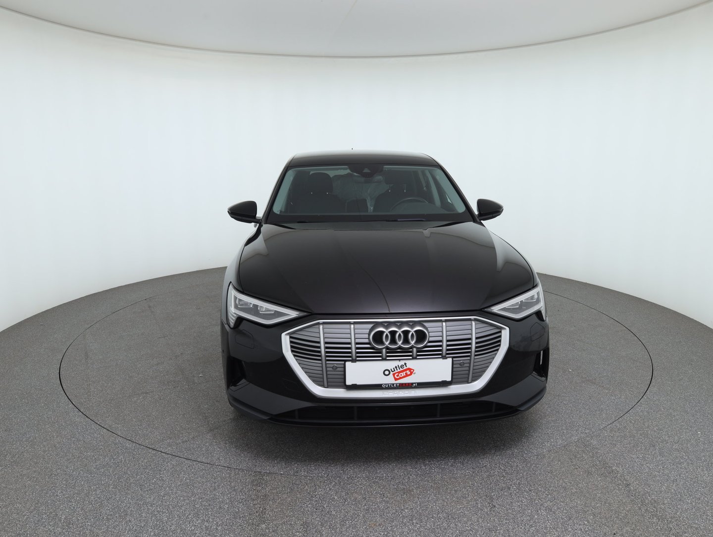 Audi e-tron 55 quattro 300 kW Business | Bild 2 von 32