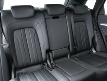 Audi Q5 45 TFSI quattro S line in 2D Navarrablau Metallic