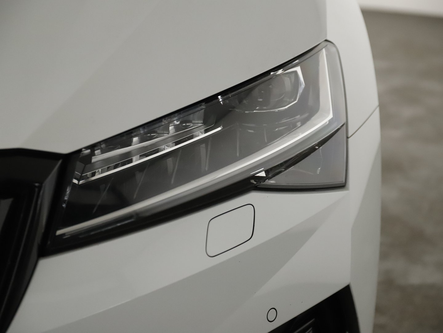 Škoda SUPERB Combi iV SPORTLINE DSG | Bild 21 von 22