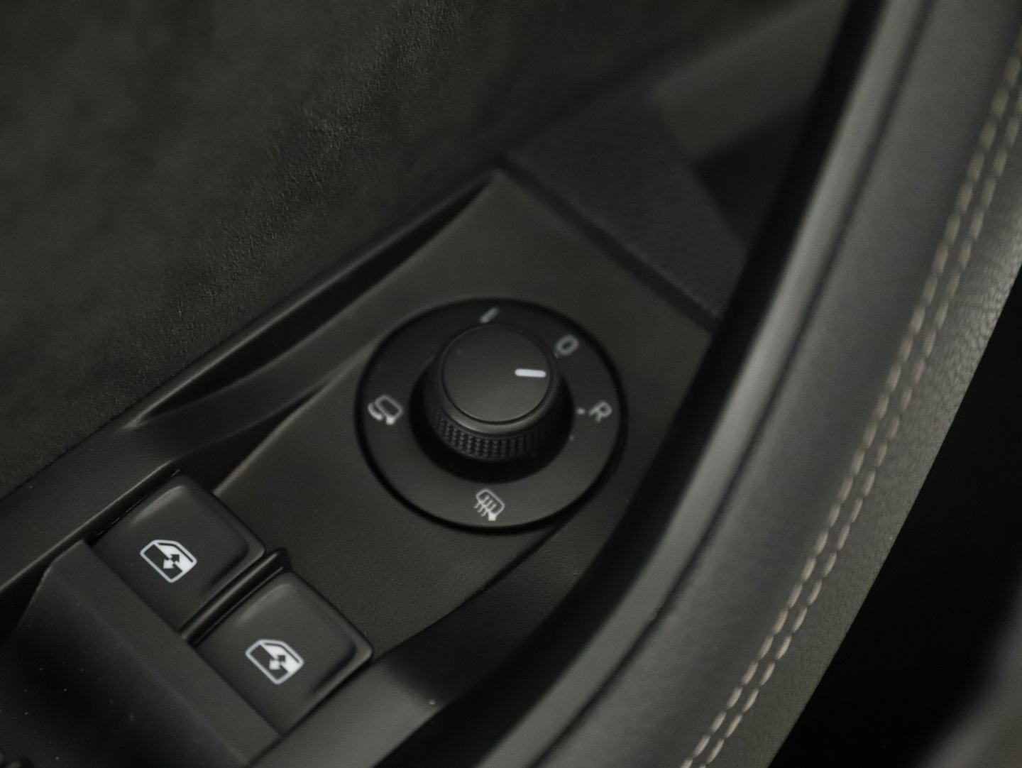 Škoda SUPERB Combi iV SPORTLINE DSG | Bild 18 von 22