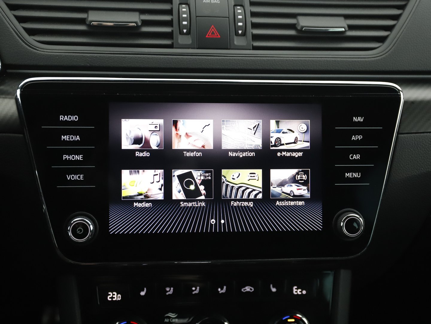 Škoda SUPERB Combi iV SPORTLINE DSG | Bild 12 von 22