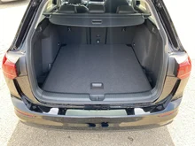 VW Golf Variant Life mHeV DSG in Grenadillschwarz Metallic