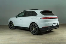 Thumbnail-Foto von Fahrzeug