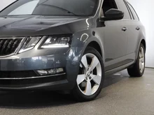 Thumbnail-Foto von Fahrzeug